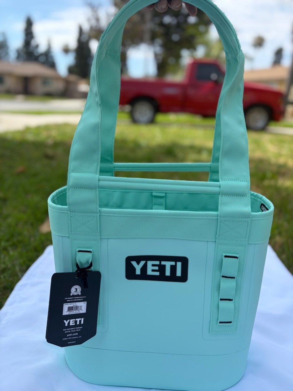 Yeti Seafoam Green Women's Tote Bag